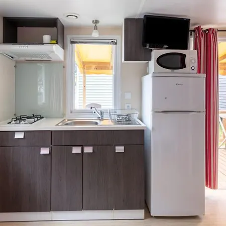 Kemping Mobil Avec Terrasse A - Api-1-52-270 Bormes-les-Mimosas